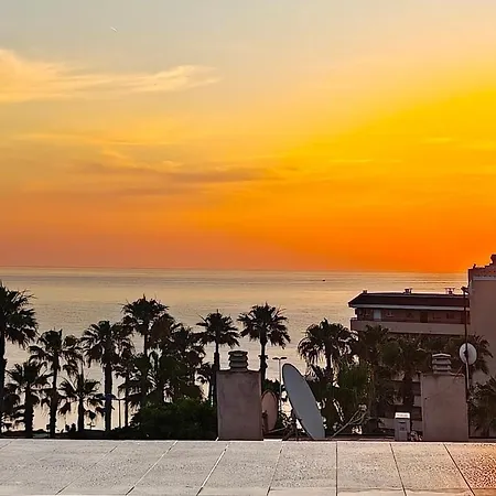 Leandros Sea View * Торрев'єха