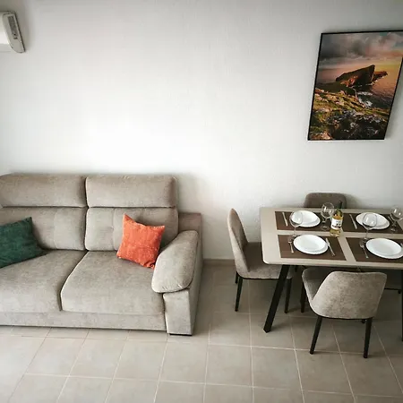 Leandros Sea View Апартаменти *