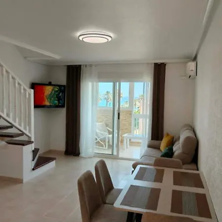 Leandros Sea View Апартаменти *