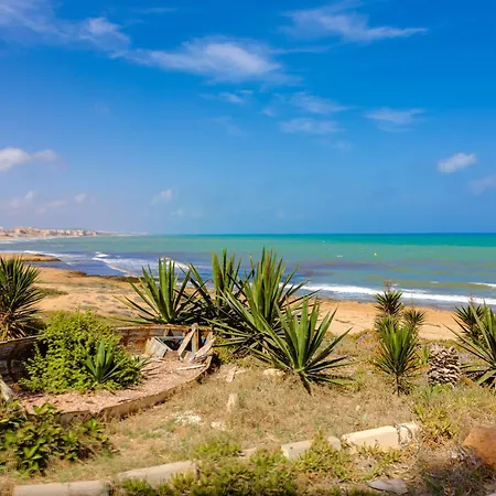 Апартаменти Leandros Sea View *