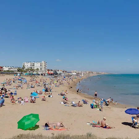 Апартаменти Leandros Sea View *